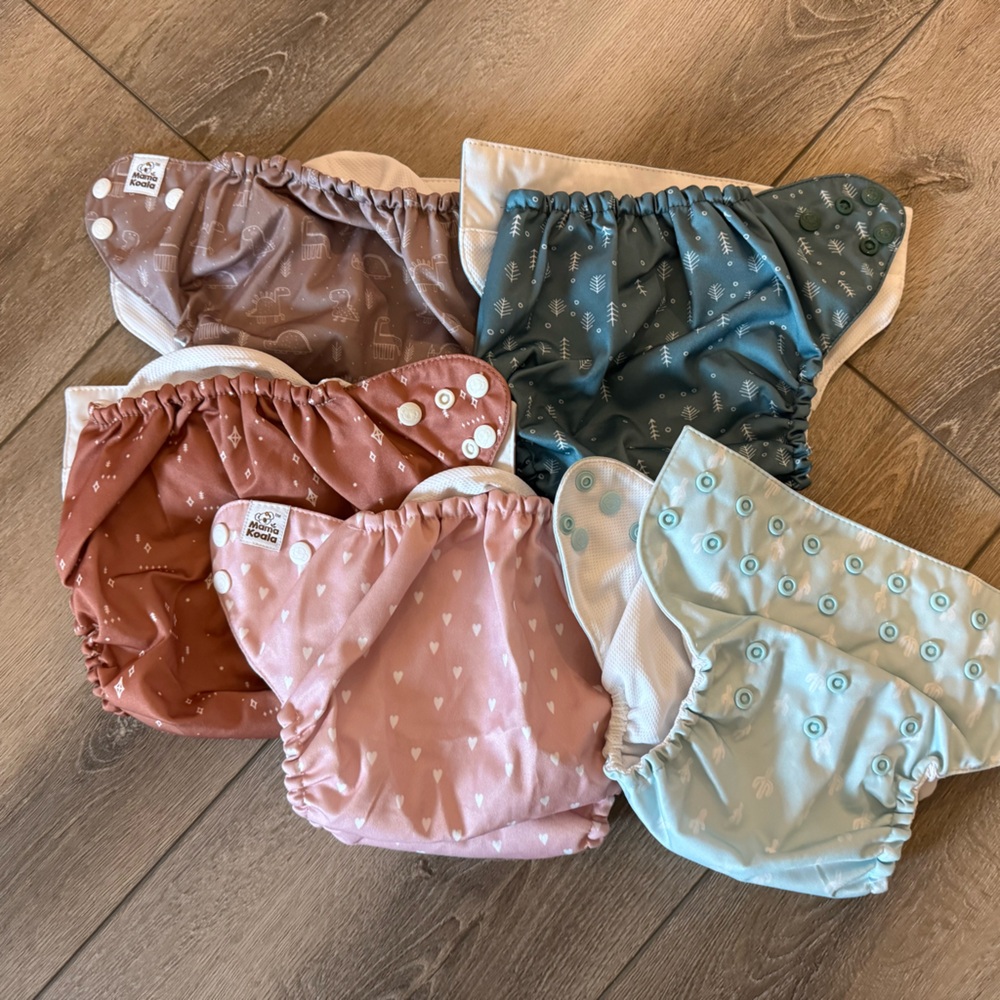 NWOT Set of 5 Mama Koala 3.0 Pocket Cloth Diapers & Inserts